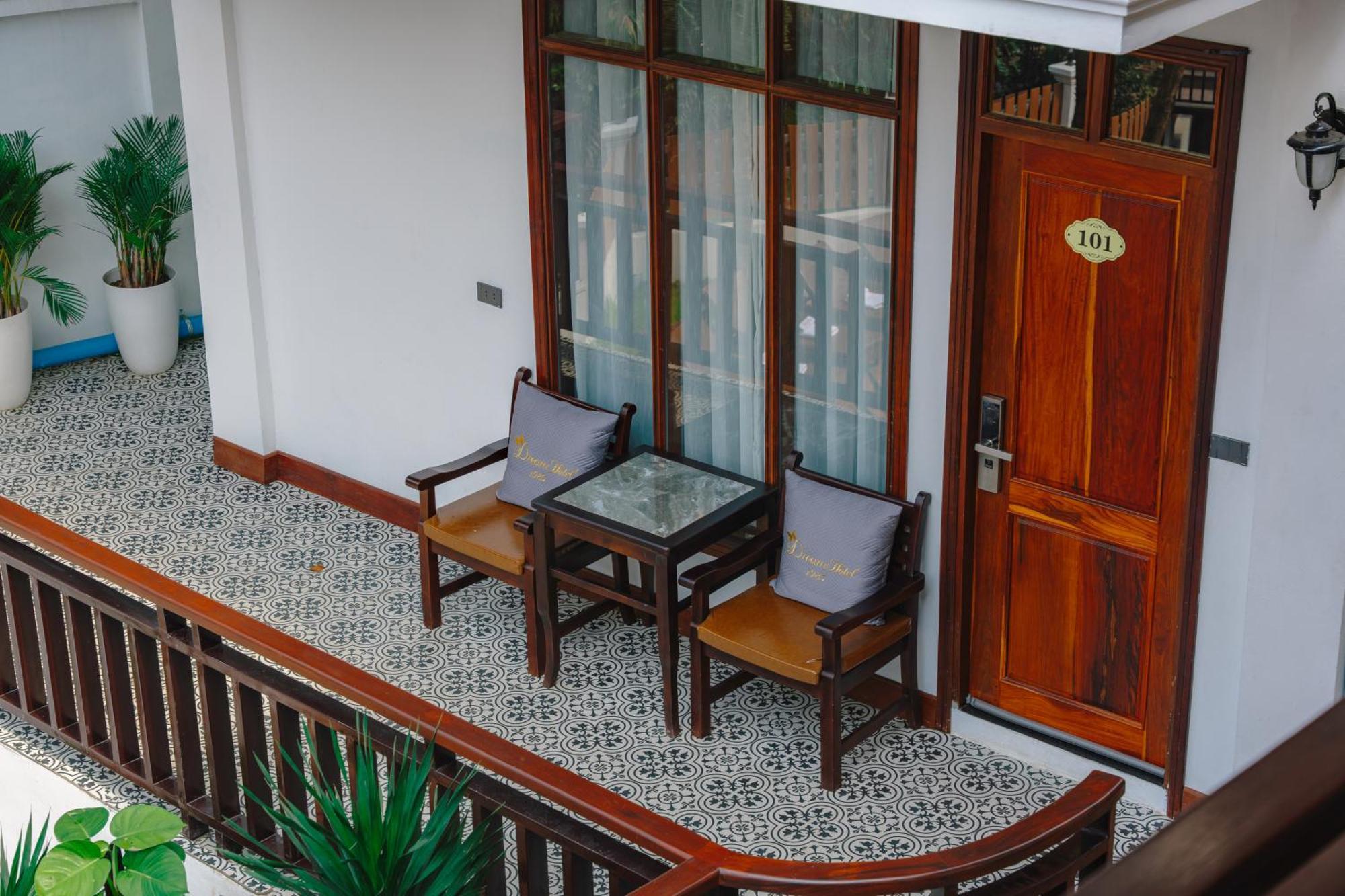 Dream 1985 Otel Luang Prabang Dış mekan fotoğraf